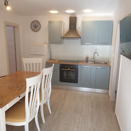 Pem 2 Apartment Пула Екстериор снимка